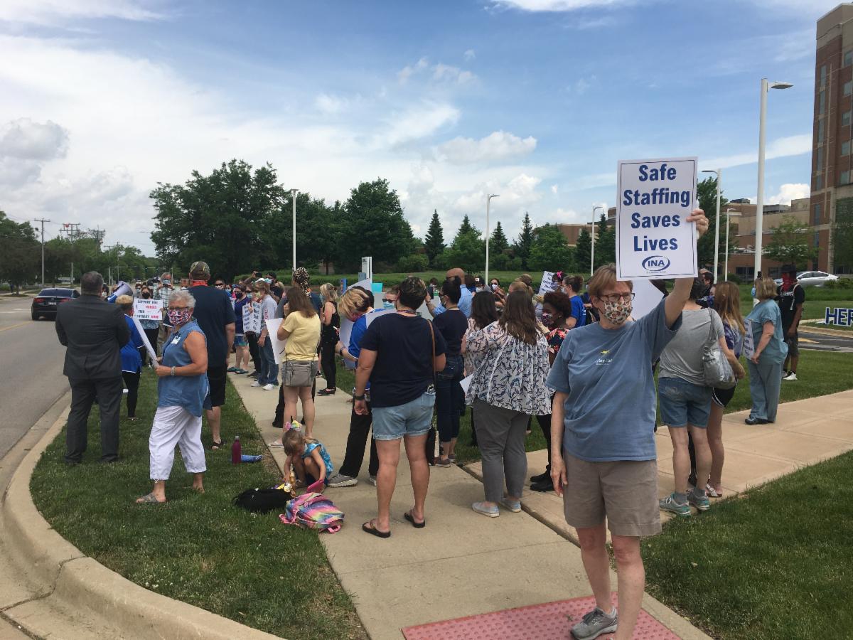 Nurses as AMITA St. Joseph Medical Center File 10-Day Strike Notice ...