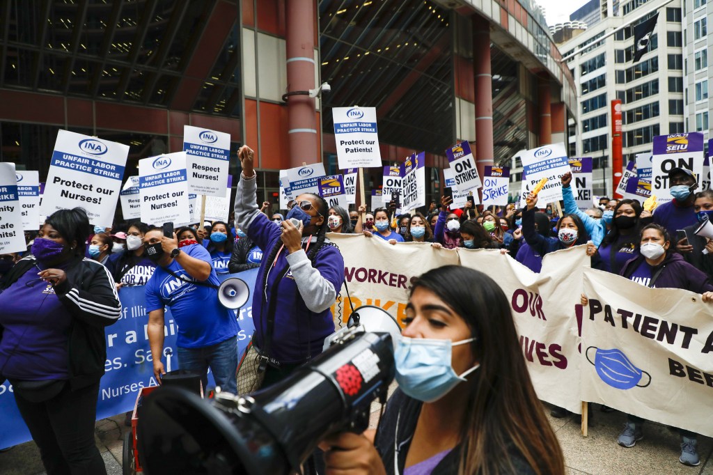 [Chicago Tribune] More than 1,300 University of Illinois nurses vote to authorize strike
